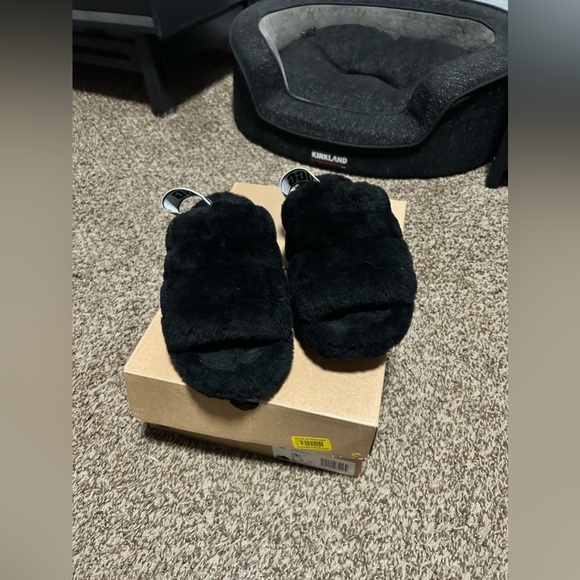 Ugg fluff yeah slides - Picture 3 of 7